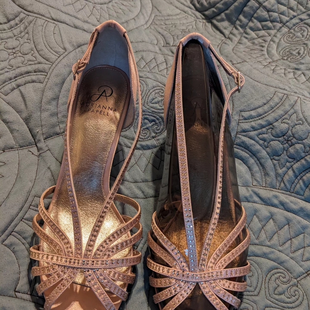 WOMEN'S 10W ADRIANA PAPEL SLINGBACK FORMAL SHOES WITH RHINESTONES